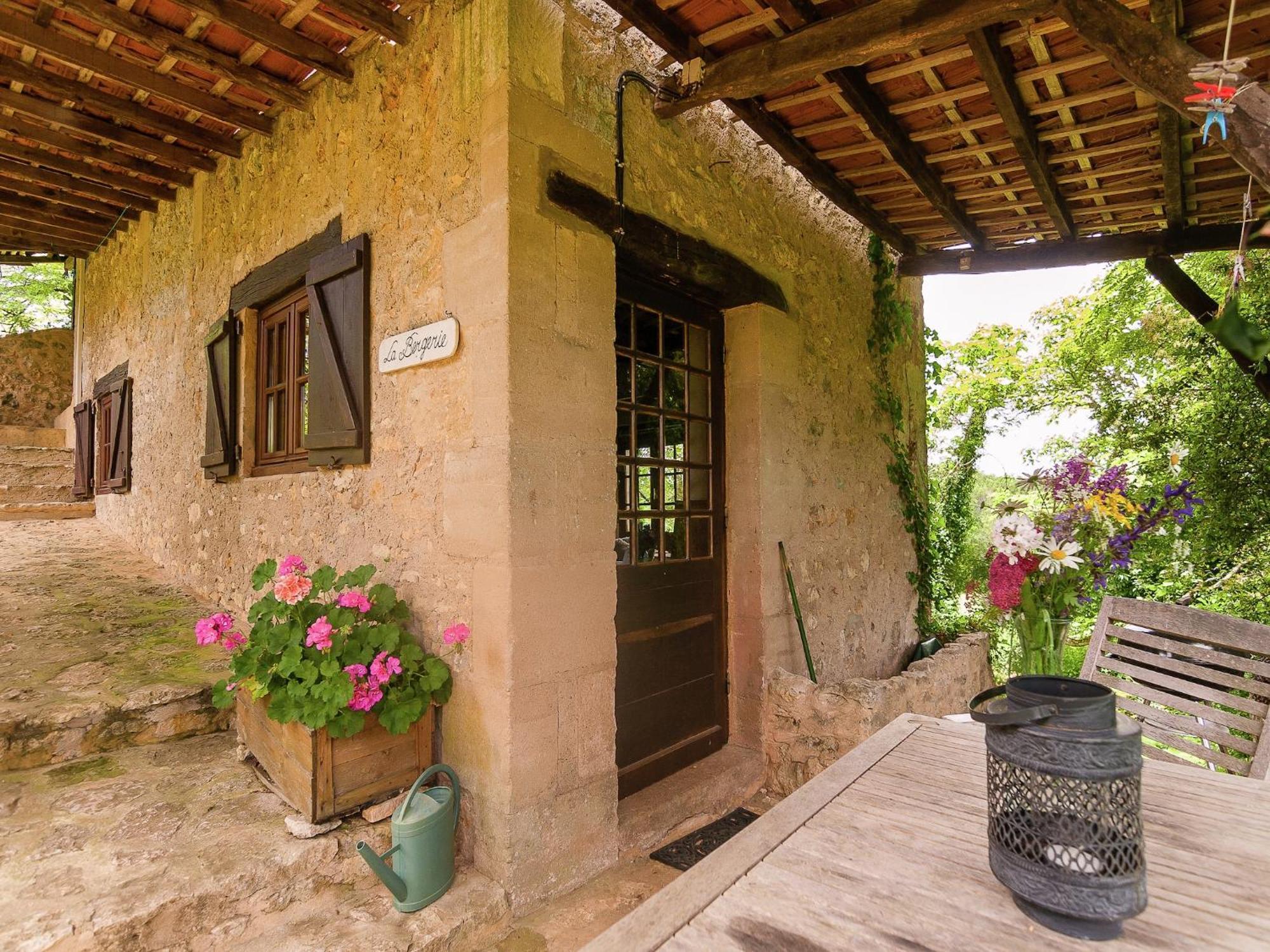 Cottage In Les Eyzies De Tayac Sireuil With Pool Meyrals المظهر الخارجي الصورة