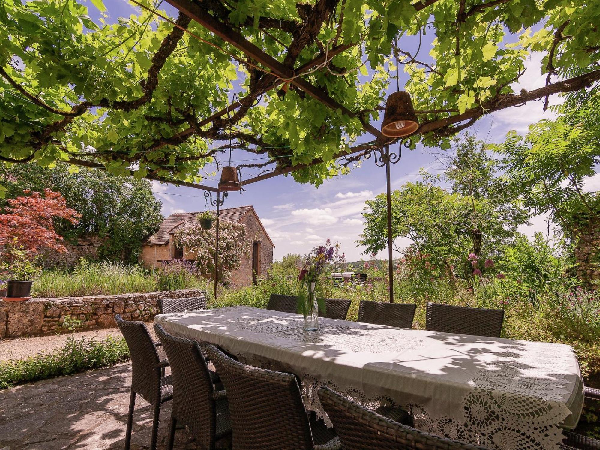 Cottage In Les Eyzies De Tayac Sireuil With Pool Meyrals المظهر الخارجي الصورة